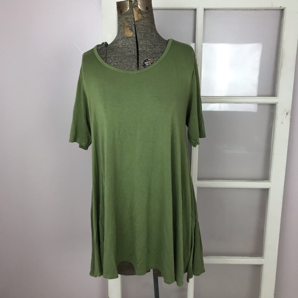 Lularoe Perfect T Solid Green - image 2